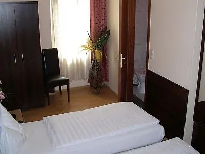 Hotel Elbe Street 34 Frankfurt am Main
