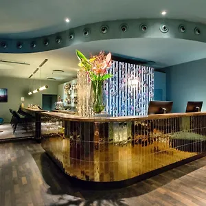 Manhattan 4*, Frankfurt am Main Alemanha