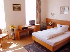 Hotel Elbe Street 34 Frankfurt am Main 3*,