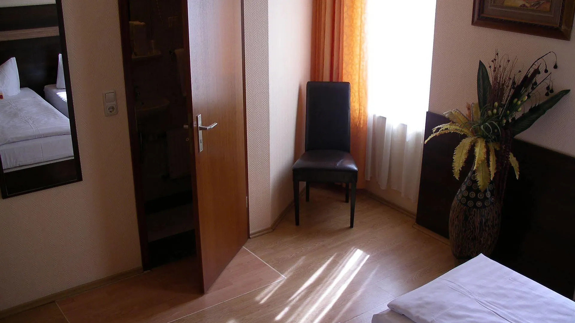 Hotel Elbe Street 34 Frankfurt am Main
